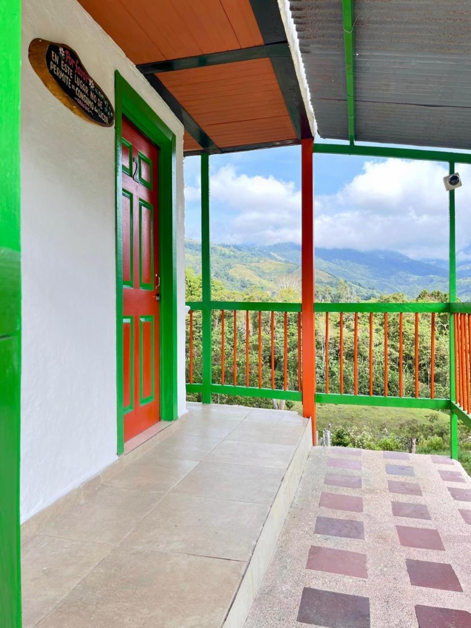 Hostal Bamboo Саленто Екстер'єр фото