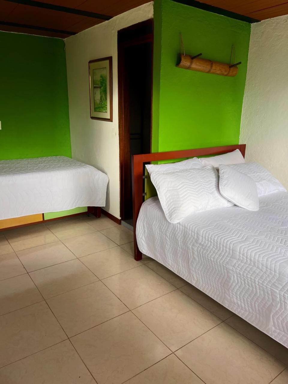 Hostal Bamboo Саленто Екстер'єр фото