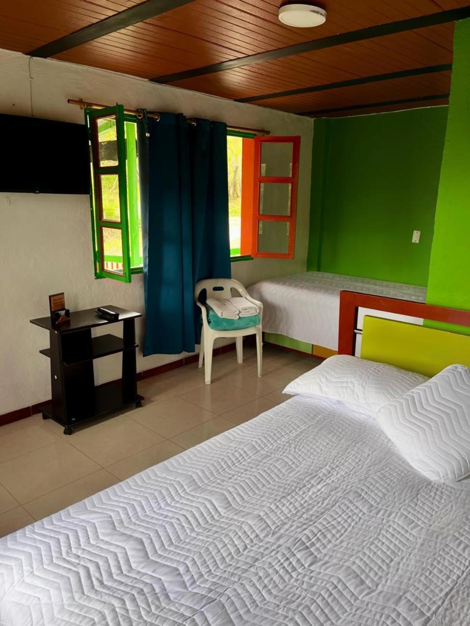 Hostal Bamboo Саленто Екстер'єр фото