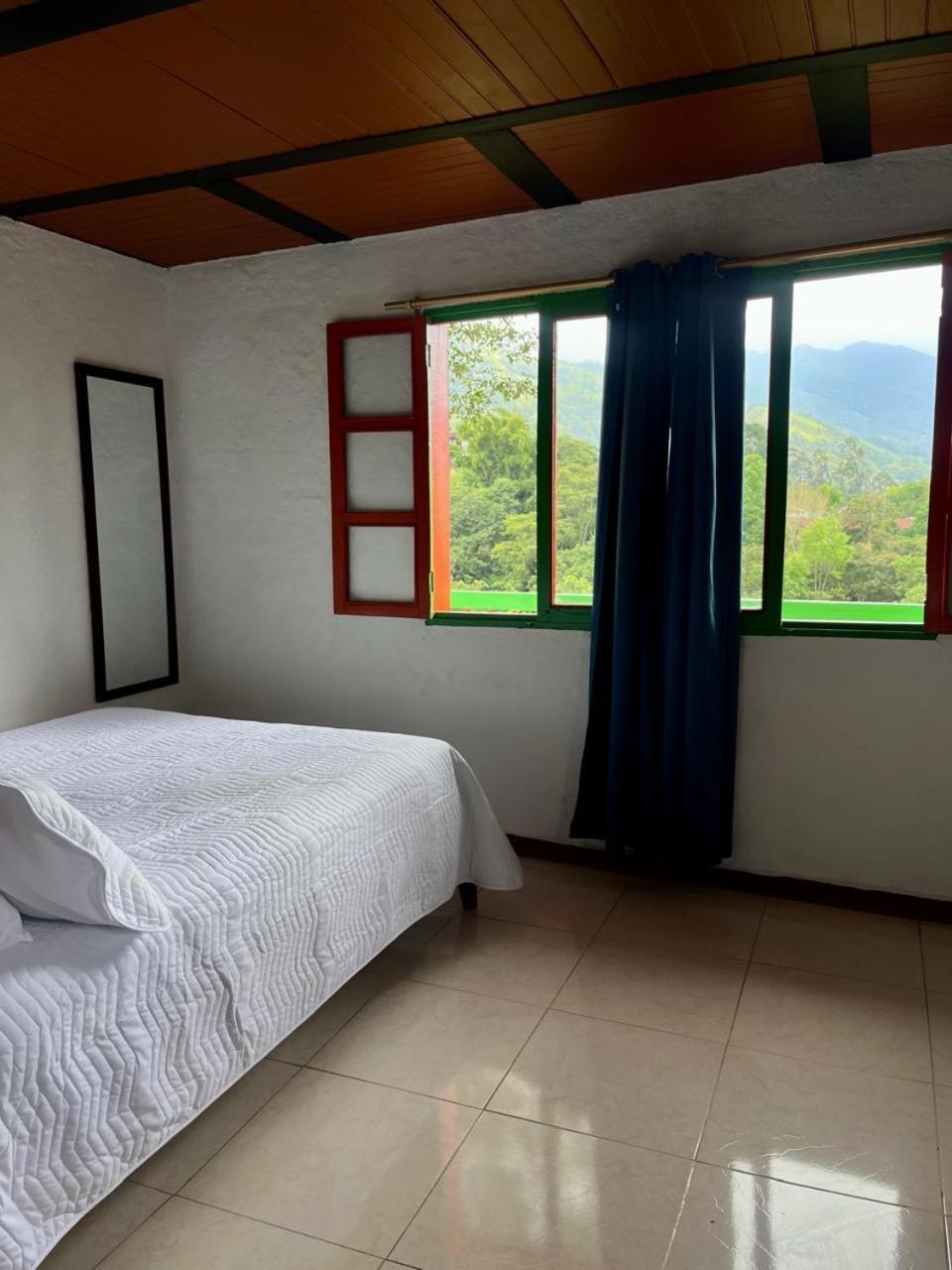 Hostal Bamboo Саленто Екстер'єр фото